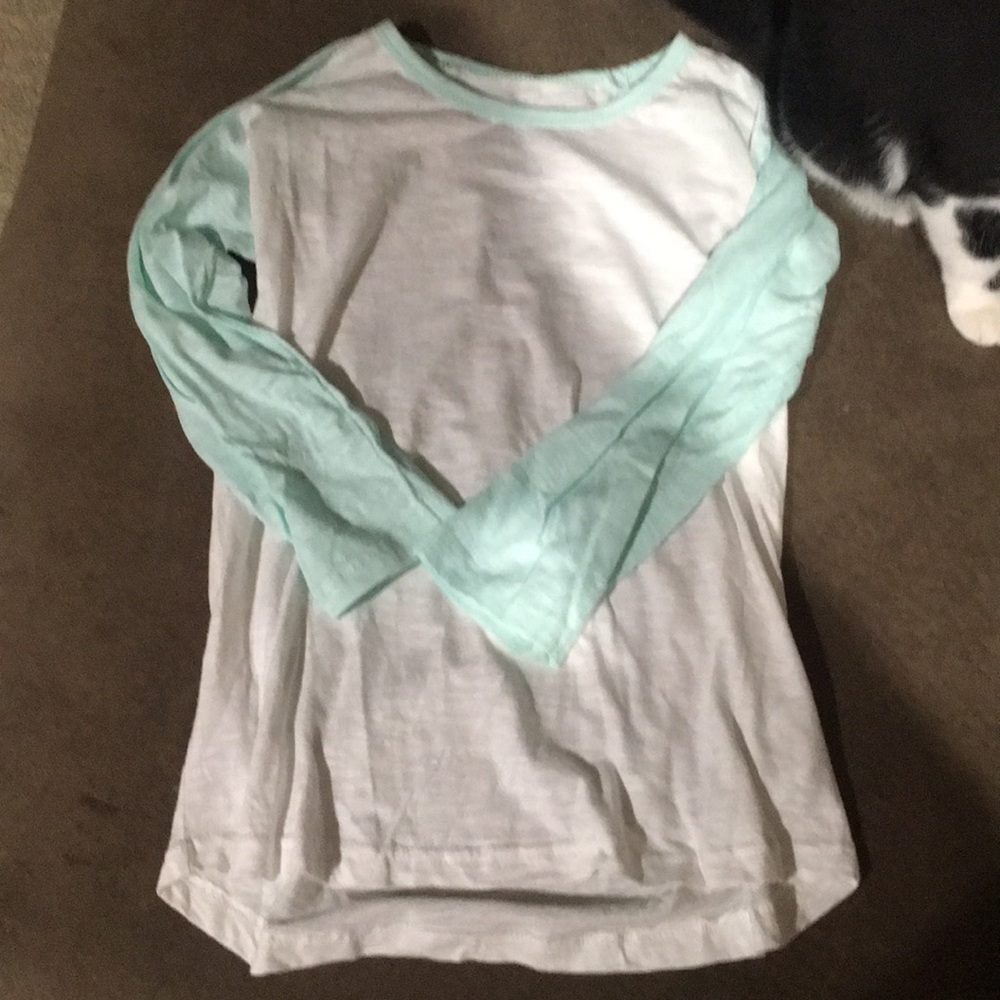 Girl’s Size Medium Top